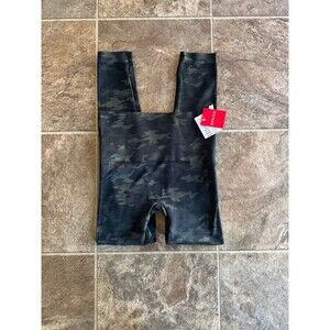 Spanx Look At Me Now Leggings Green Camo Size Medium